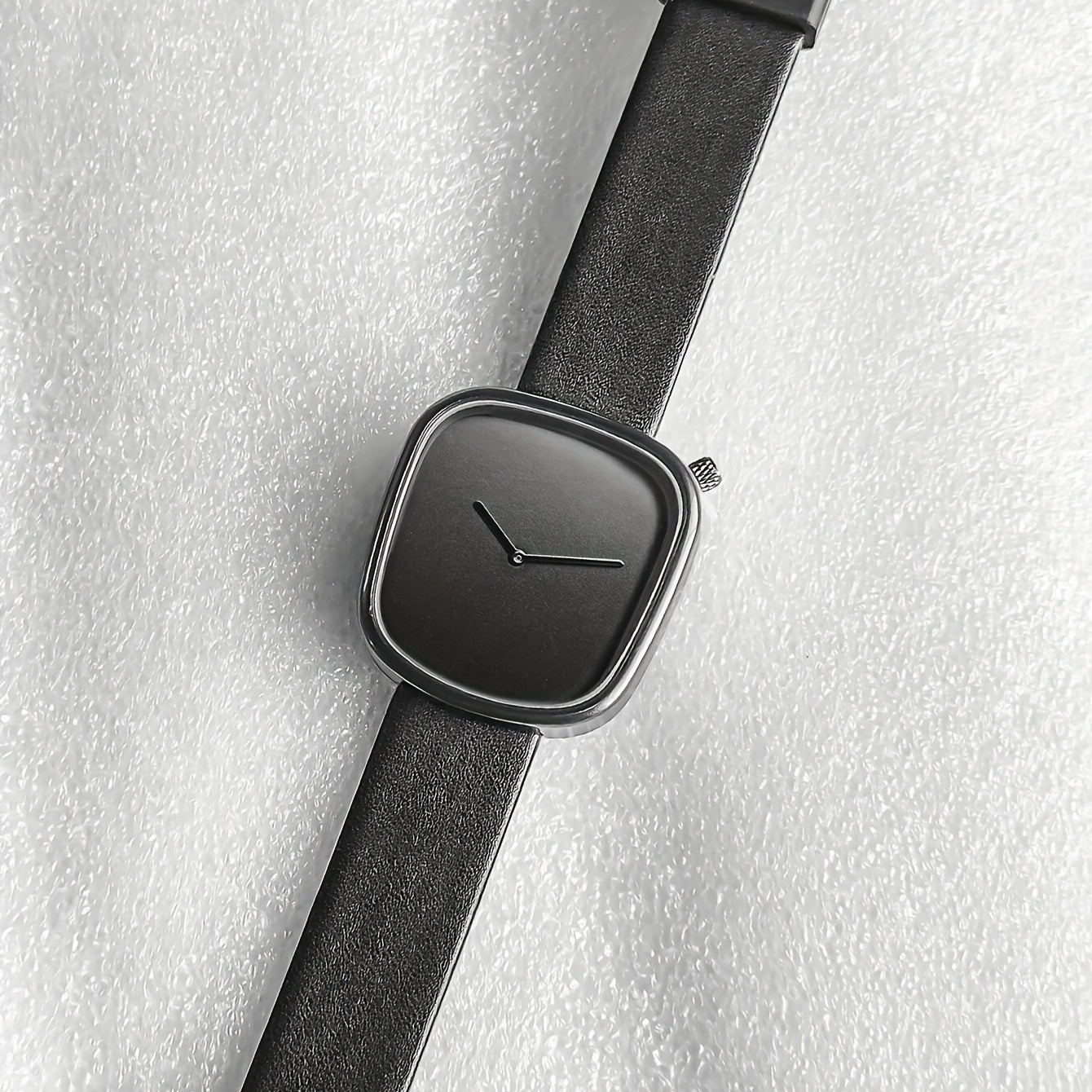 The Minimalist Square Classic