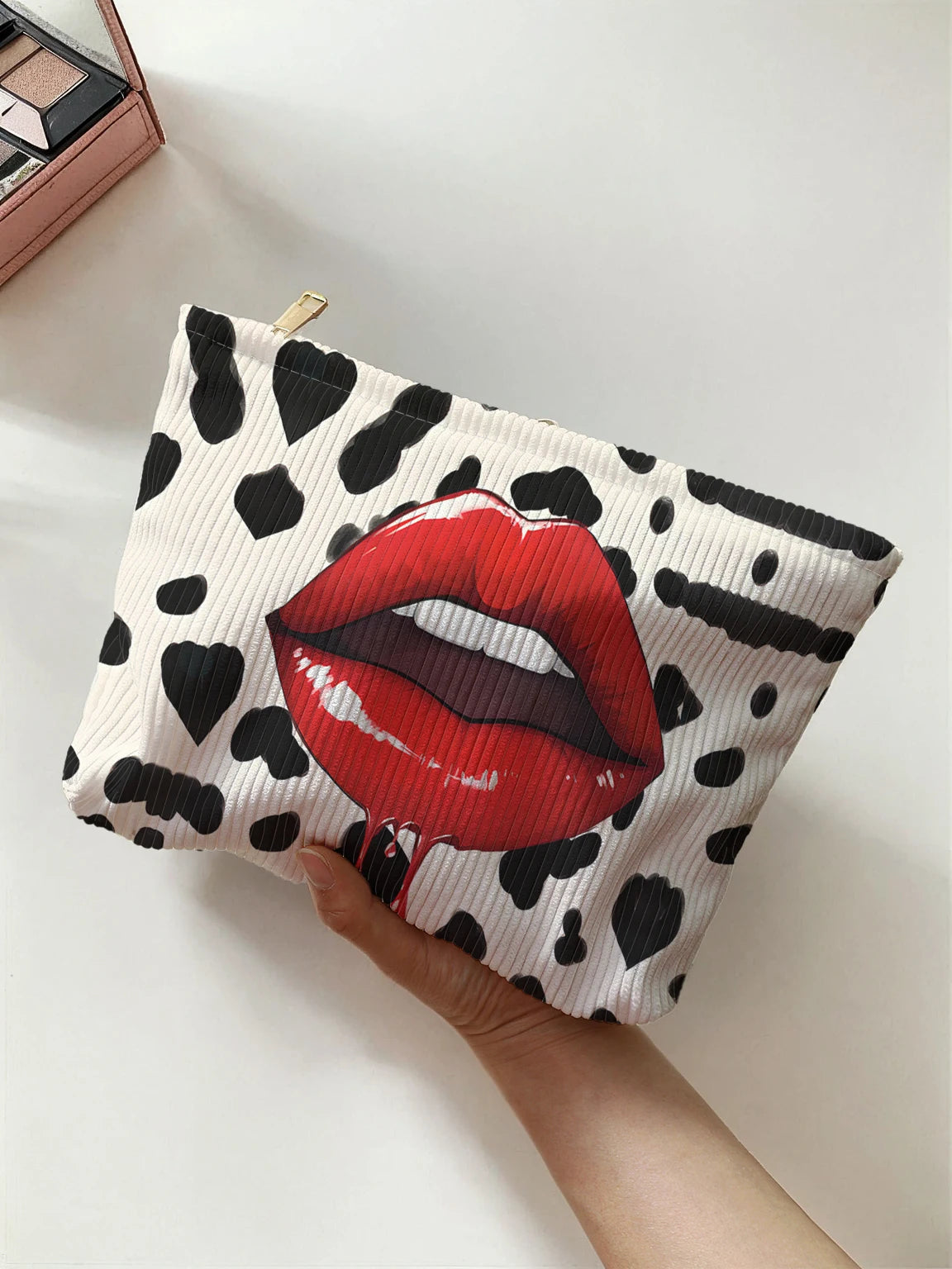 Sassy Kiss Makeup Bag