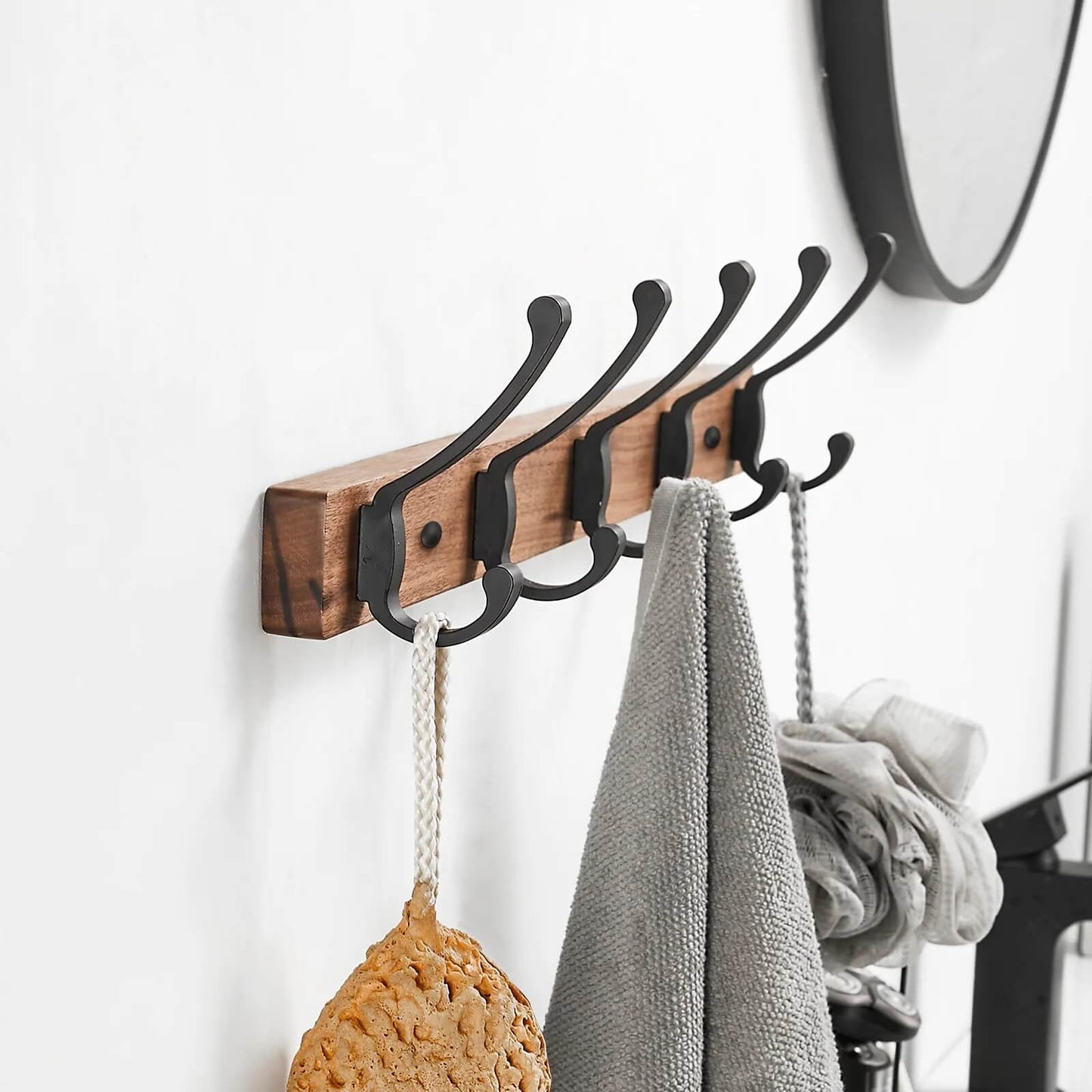 Walnut Essence Hook Rack