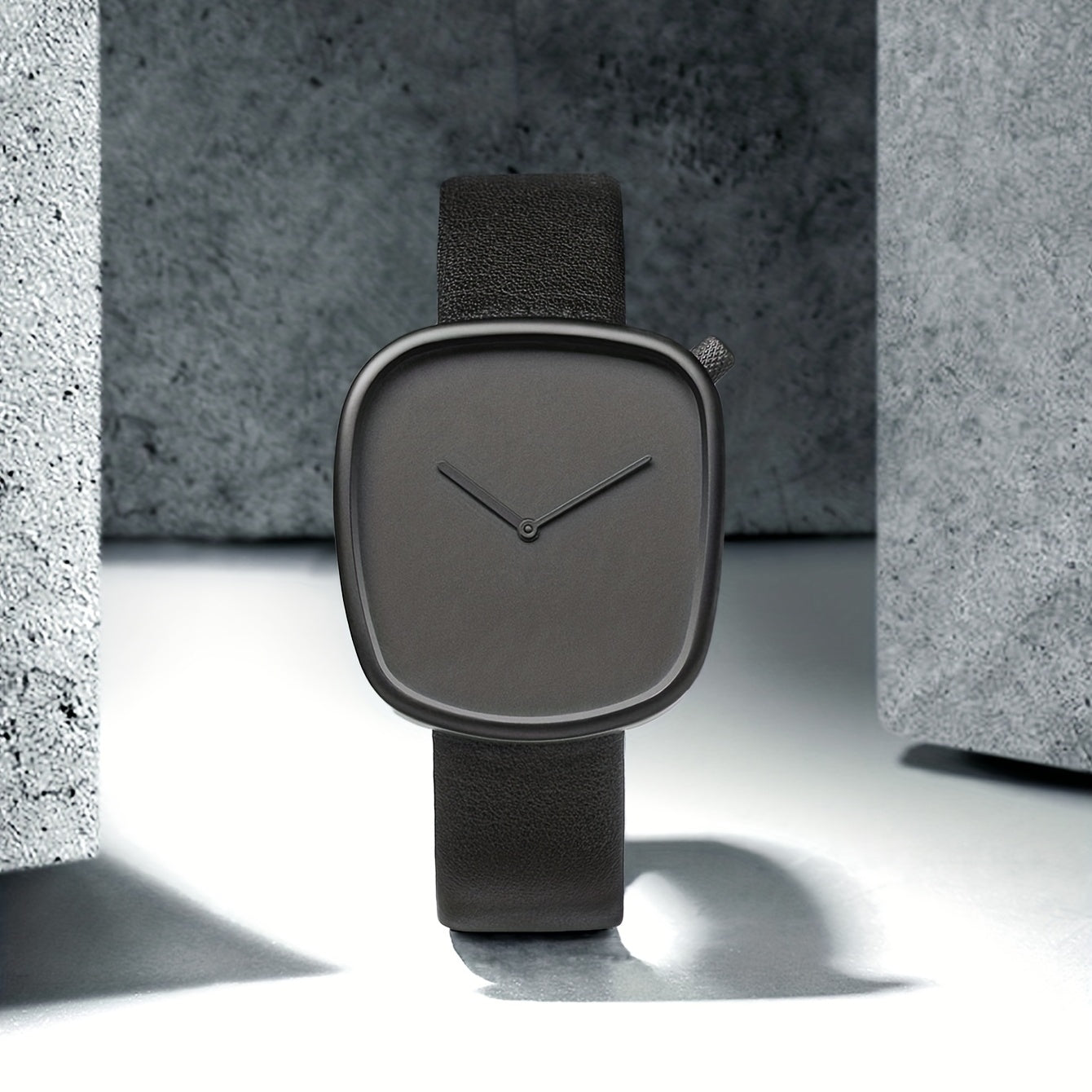 The Minimalist Square Classic