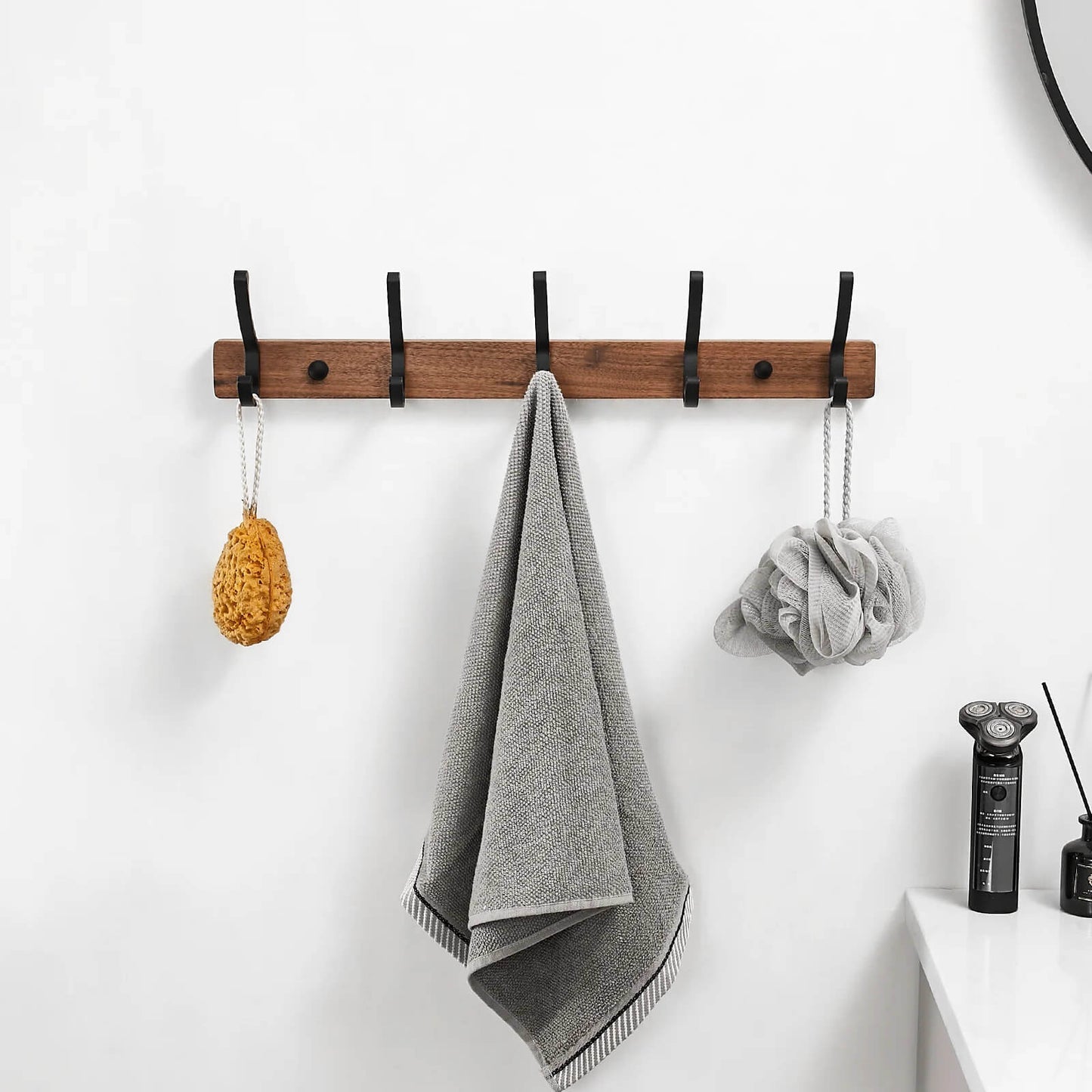 Walnut Essence Hook Rack